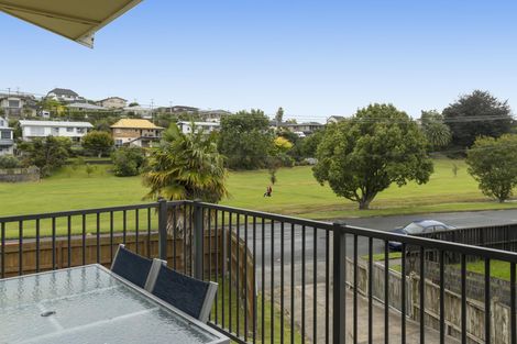 Photo of property in 122 Vale Street, Otumoetai, Tauranga, 3110