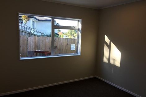 Photo of property in 553b East Coast Road, Browns Bay, Auckland, 0630