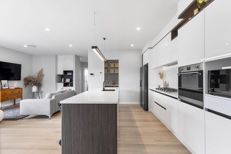 Photo of property in 202 Matua Road, Kumeu, 0810