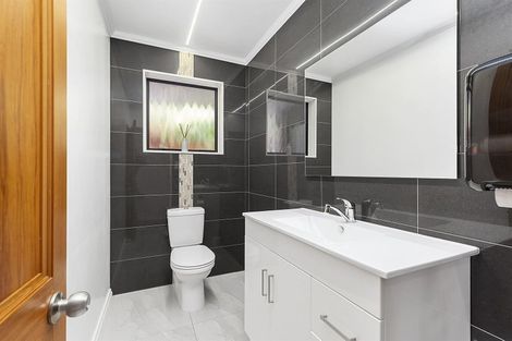 Photo of property in 4 Spyglass Lane, Whitby, Porirua, 5024