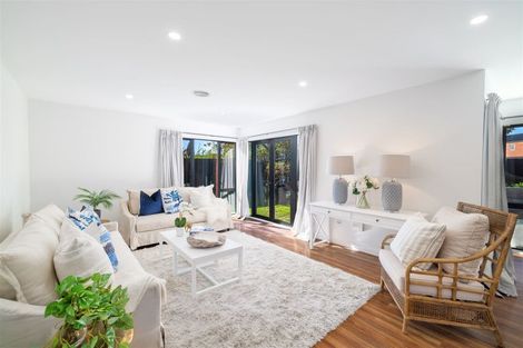 Photo of property in 2/57 Wairakei Road, Bryndwr, Christchurch, 8052