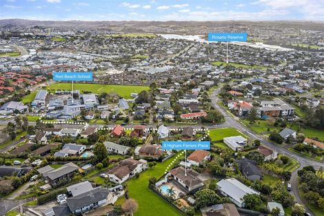 Photo of property in 8 Higham Ferrers Place, Red Beach, 0932