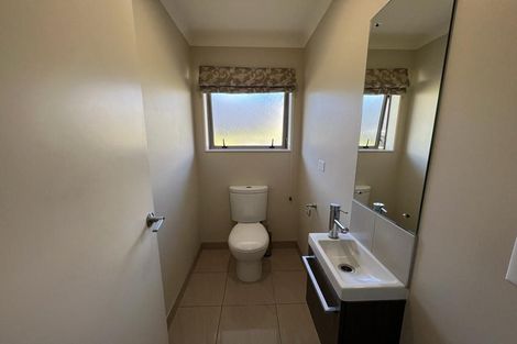 Photo of property in 78 Tiriwa Drive, Massey, Auckland, 0614