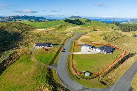 Photo of property in 2 Olsen Place, Kinloch, Taupo, 3385