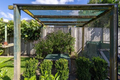 Photo of property in 70 Great South Road, Huntly, 3700