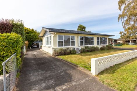 Photo of property in 82 Guy Street, Dannevirke, 4930