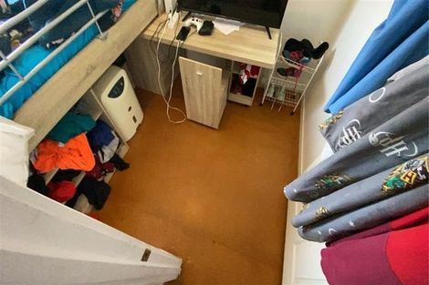 Photo of property in 14 Balwyn Place, Clendon Park, Auckland, 2103