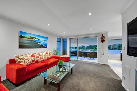 Photo of property in 244a Saint Aubyn Street, New Plymouth, 4310