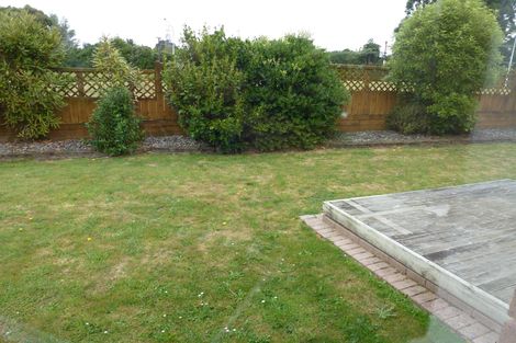 Photo of property in 23 Greenwood Place, Fitzherbert, Palmerston North, 4410