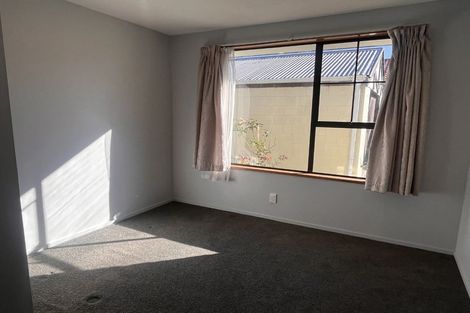 Photo of property in 32 Karnak Crescent, Russley, Christchurch, 8042