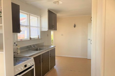 Photo of property in 75 Mould Street, Waitara, 4320