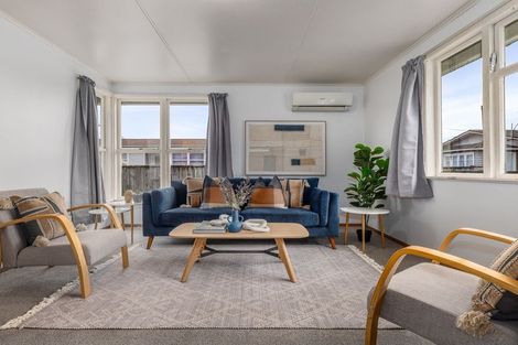 Photo of property in 5 Clyde Street, Levin, 5510