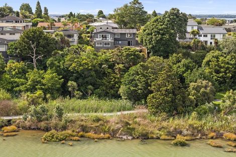 Photo of property in 28 Sunny Bay Road, Matua, Tauranga, 3110