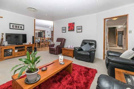 Photo of property in 64 Dixon Road, Glenview, Hamilton, 3206