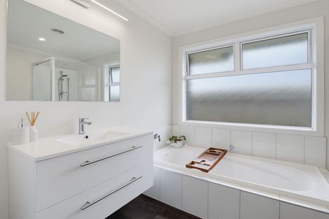 Photo of property in 30 Monarch Drive, Ashhurst, 4810
