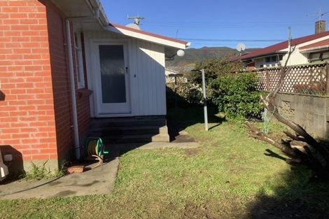 Photo of property in 125 Kings Crescent, Hutt Central, Lower Hutt, 5010