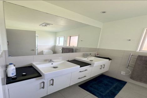 Photo of property in 2/7 Constance Place, Clover Park, Auckland, 2019