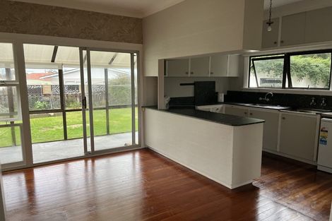 Photo of property in 7 Price Street, Westown, New Plymouth, 4310
