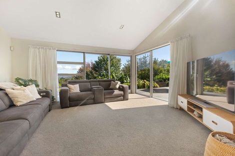 Photo of property in 4 Hillford Place, Welcome Bay, Tauranga, 3175