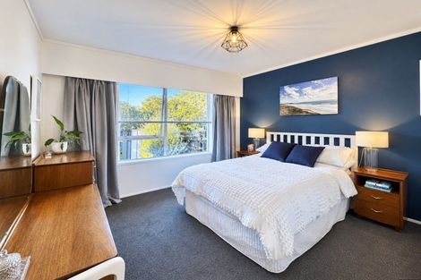 Photo of property in 2/15 Gloaming Place, Conifer Grove, Takanini, 2112
