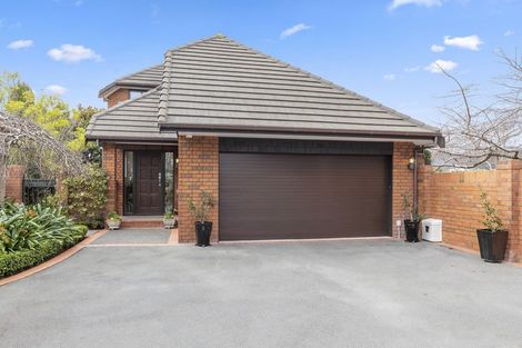 Photo of property in 29 Marina Grove, Hutt Central, Lower Hutt, 5010