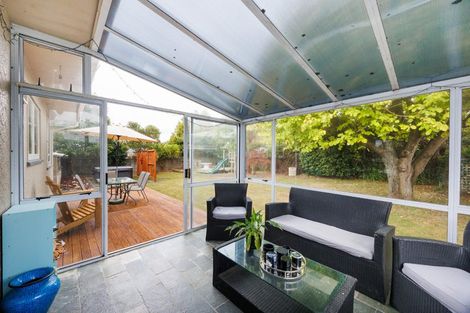 Photo of property in 15 Belgrave Place, Awapuni, Palmerston North, 4412