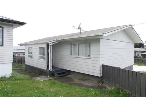 Photo of property in 72 Parrs Cross Road, Henderson, Auckland, 0612