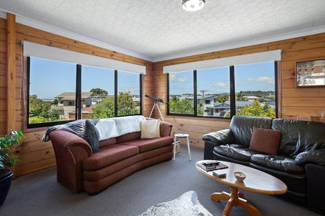 Photo of property in 12 Wai-iti Terrace, Whitianga, 3510