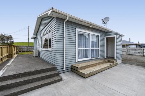 Photo of property in 44 Egmont Road, Waiwhakaiho, New Plymouth, 4312