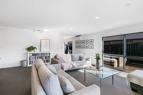 Photo of property in 28 Carroll Place, Owhata, Rotorua, 3010