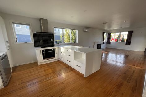 Photo of property in 35 Chorley Avenue, Massey, Auckland, 0614
