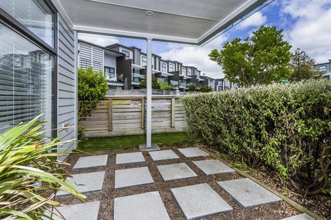 Photo of property in 1 Carder Court, Hobsonville, Auckland, 0618