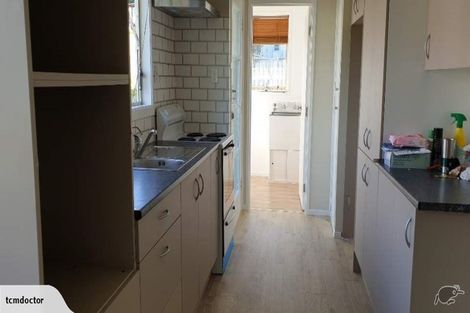 Photo of property in 68 Awaroa Road, Sunnyvale, Auckland, 0612