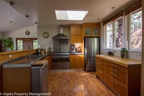 Photo of property in 505 Scenic Drive, Waiatarua, Auckland, 0612