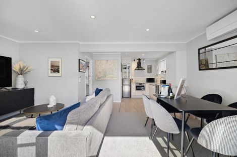 Photo of property in 13 Argyle Place, Arrowtown, 9302