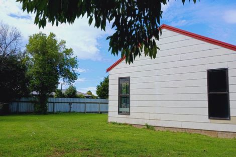 Photo of property in 4 Allens Lane, Clive, 4102