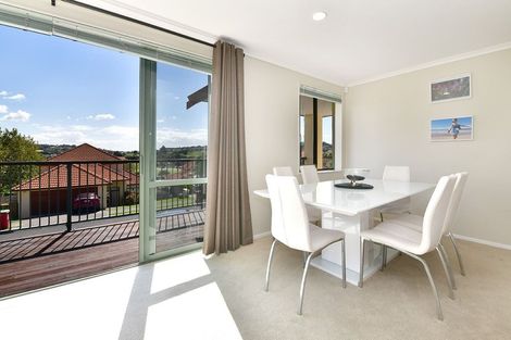 Photo of property in 11 Parkwood Crescent, Gulf Harbour, Whangaparaoa, 0930