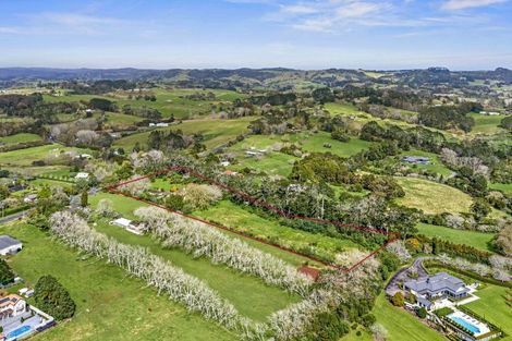 Photo of property in 86 Tawa Road, Kumeu, 0891