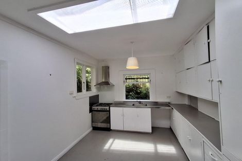 Photo of property in 36 Lawrence Street, Newtown, Wellington, 6021