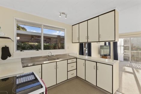 Photo of property in 1b Lord Street, Stokes Valley, Lower Hutt, 5019