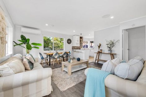 Photo of property in 21 Oreti Place, Clover Park, Auckland, 2019