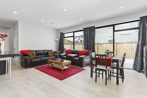 Photo of property in 127 Colonial Drive, Silverdale, 0932