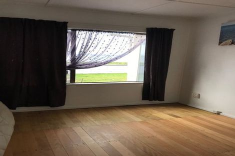 Photo of property in 47 The Esplanade, Eastern Beach, Auckland, 2012