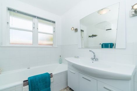 Photo of property in 10 Henare Street, West End, Palmerston North, 4412