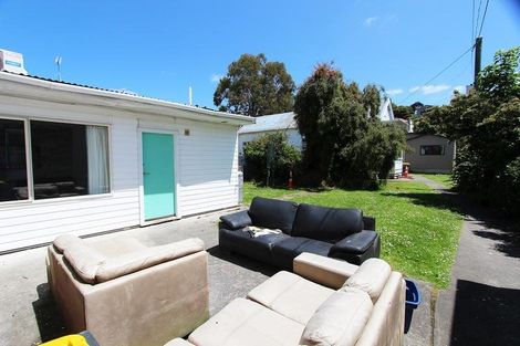 Photo of property in 120 Harbour Terrace, North Dunedin, Dunedin, 9016