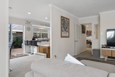 Photo of property in 6 Palm Court, Mount Maunganui, 3116