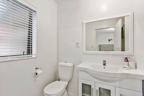 Photo of property in 10 Stellata Court, Randwick Park, Auckland, 2105