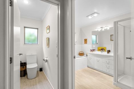 Photo of property in 67 Karamea Street, Whalers Gate, New Plymouth, 4310