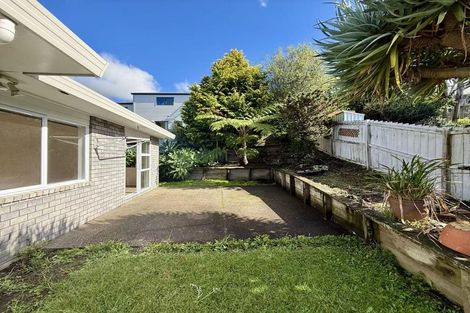 Photo of property in 22 Millstream Drive, Henderson, Auckland, 0610
