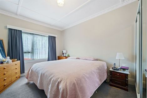 Photo of property in 20 Hungerford Road, Lyall Bay, Wellington, 6022